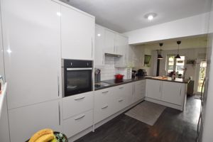 Kitchen/Diner- click for photo gallery